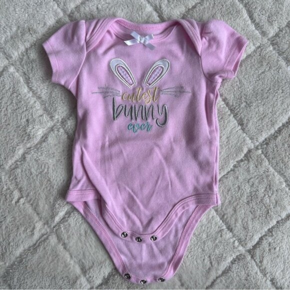 Baby Essentials | Pink and White "Cutest Bunny Ever" Onesie & Tutu Set | Size 9M - Picture 3 of 11